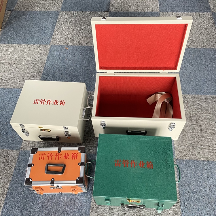刚察爆破工程作业箱如何选择？玻璃钢与传统材质的全面对比